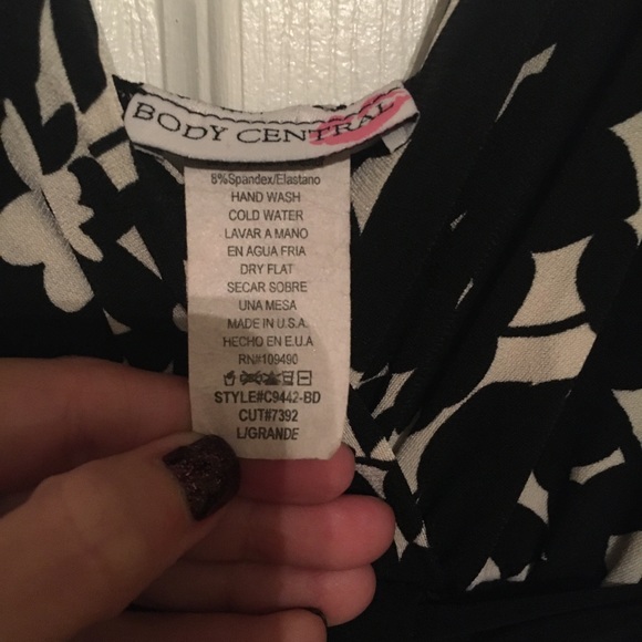 Size Large Body Central black/white floral dress - Picture 3 of 3